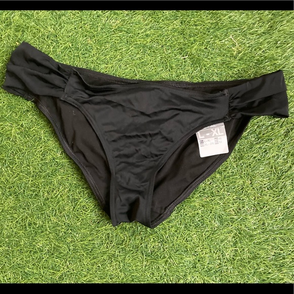 NWT, Decathlon, Bikini Bottom, M/L - Picture 8 of 10